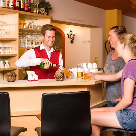 Appartementhotel Zugspitzhof 아파트호텔 에르발트