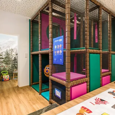 Appartementhotel Zugspitzhof 4*