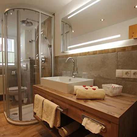 Appartementhotel Zugspitzhof 아파트호텔 에르발트