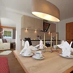 Appartementhotel Zugspitzhof アパートホテル 4*