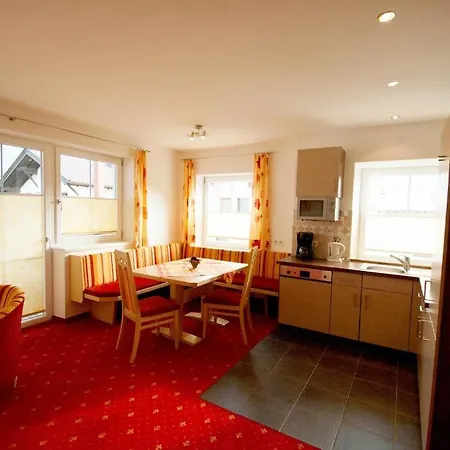 Appartementhotel Zugspitzhof 4* エールヴァルト
