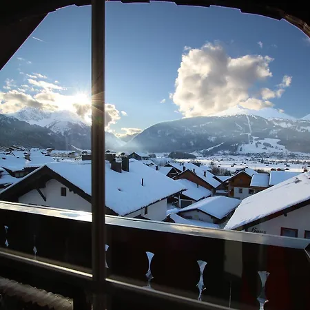 Aparthotel Appartementhotel Zugspitzhof 4*